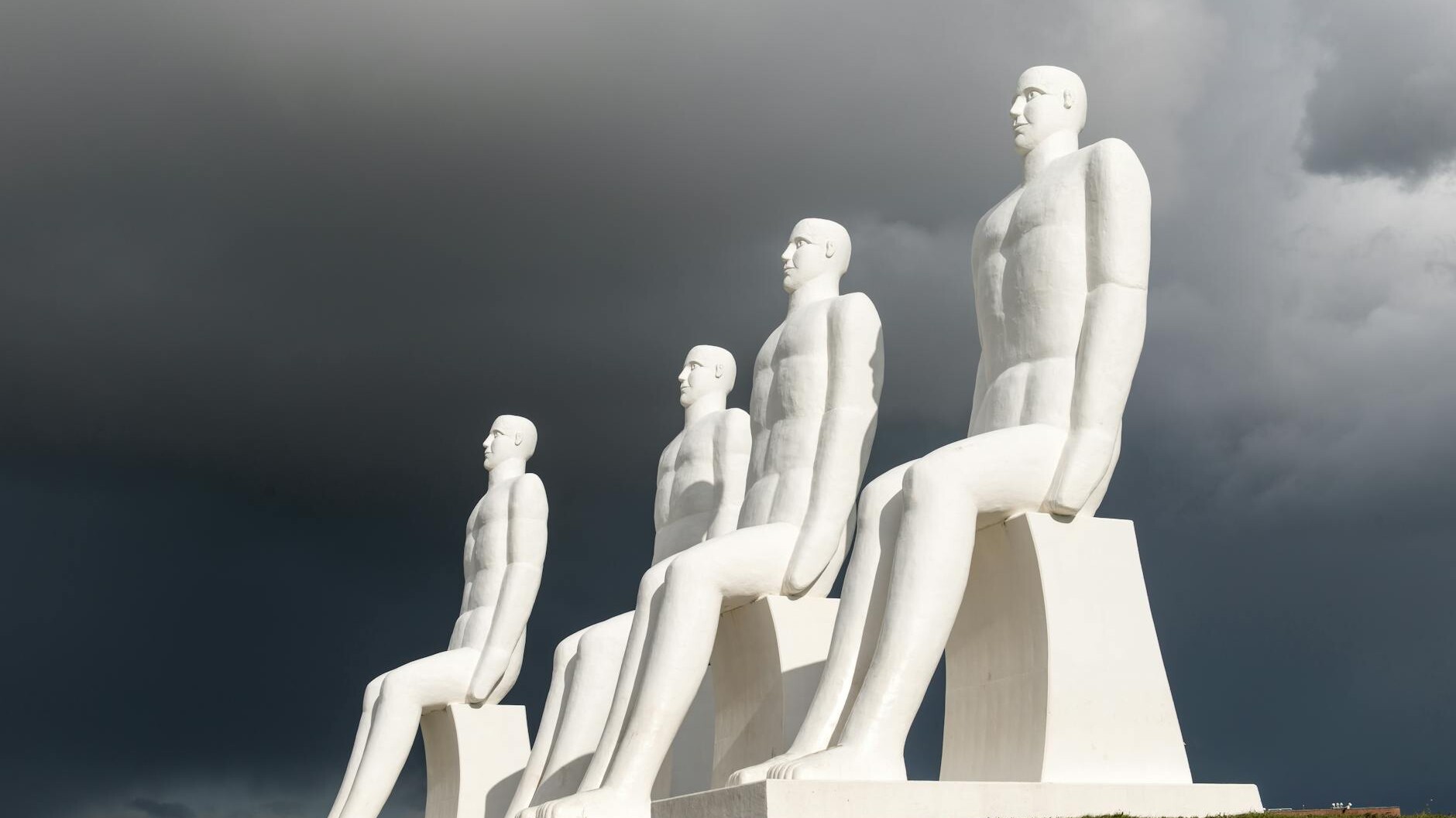 Mennesket ved havet. Foto: Wolfgang Weiser.