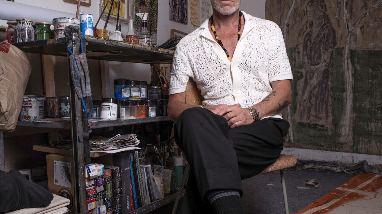 René Holm markerer 25 år som professionel kunstner. Foto: Dale Grant.