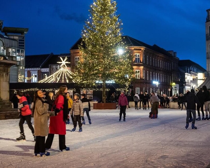Den populære skøjtebane går en uvis fremtid i møde. Arkivfoto: Torben Meyer, Esbjerg Kommune.