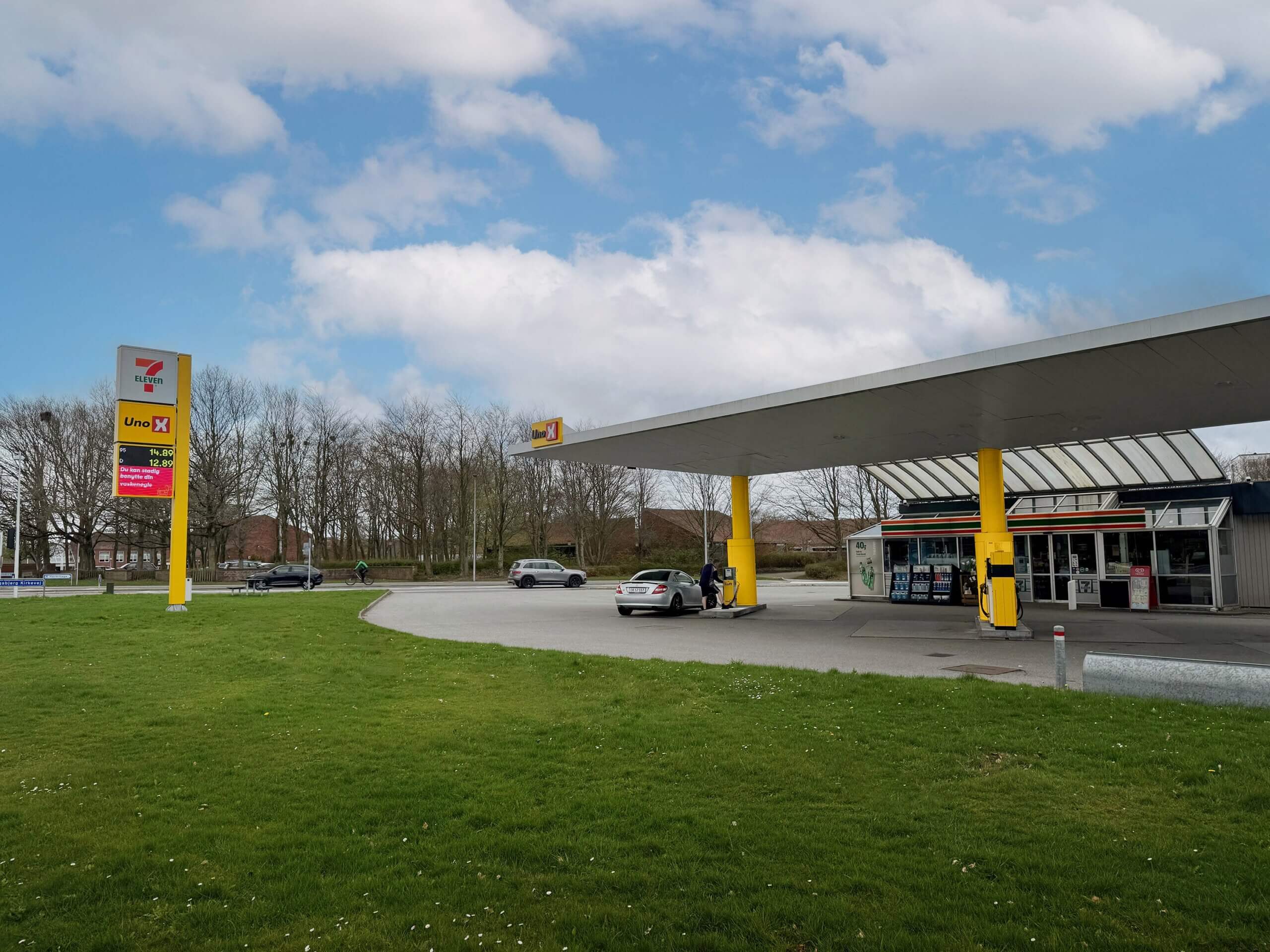Shell i Stormgade er blevet til Uno-X.