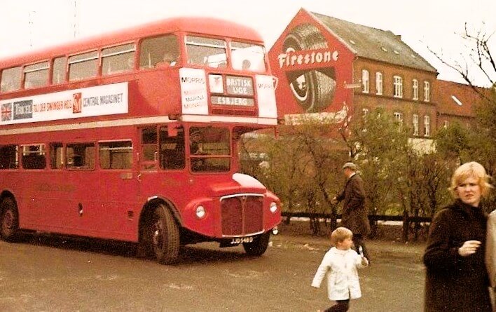 Turen bliver - vist nok - ikke i samme bus, som man brugte ved havnejubilæet i 1968. Foto: Privat.