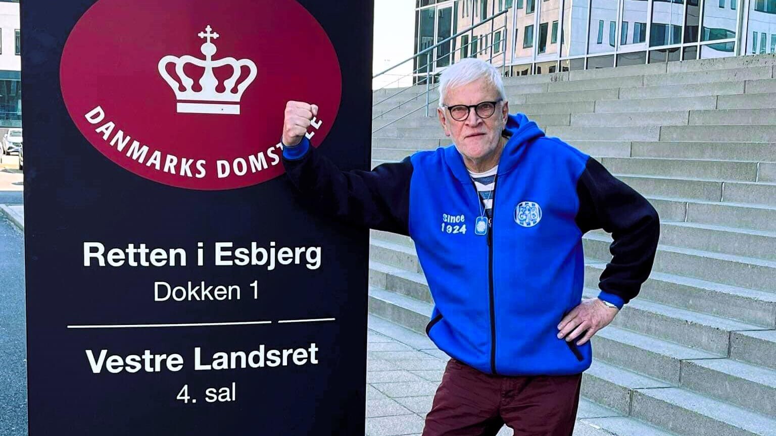 Mangeårig EfB-tilhænger Erik Hilmar Kragh var en glad mand efter dagens retsmøde.
