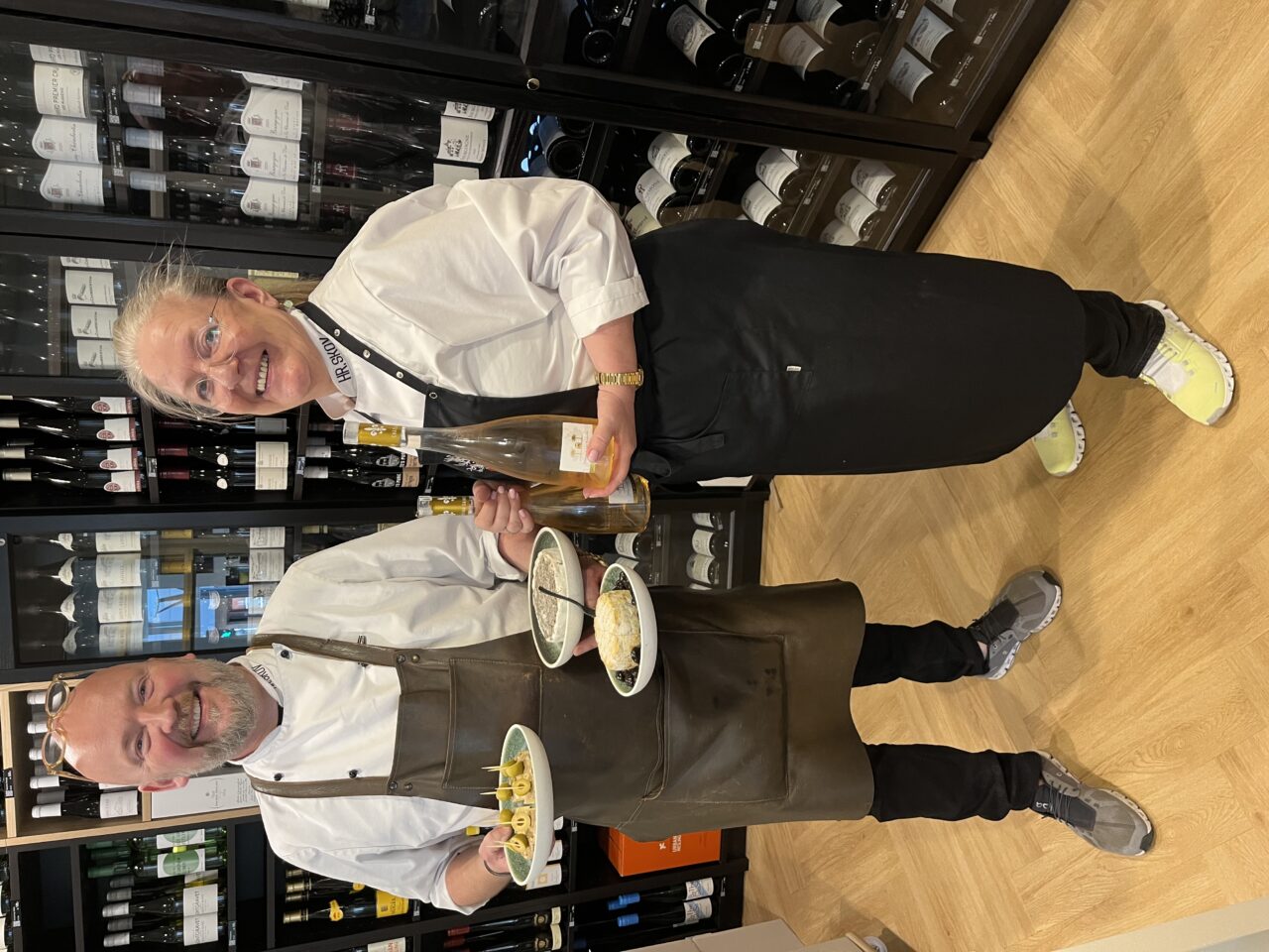 Henny og Claus Skov etablerede sig for et par måneder siden med en butik i Torvegade. Foto: Lene Lund.