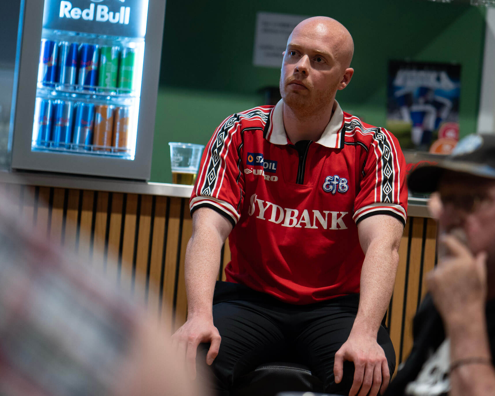 Formand Christopher Holdensen var iført den ikoniske udebanetrøje fra slut-90'erne. Foto: Fjodor Pedersen.