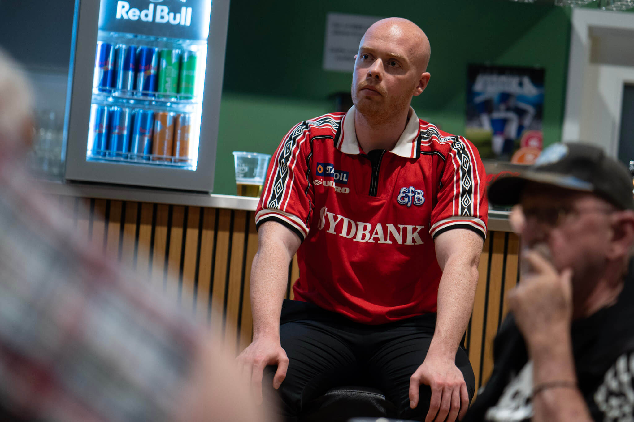 Formand Christopher Holdensen var iført den ikoniske udebanetrøje fra slut-90'erne. Foto: Fjodor Pedersen.