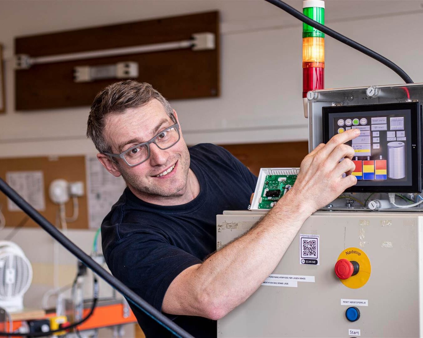 Der er hårdt brug for bl.a. elektrikere, smede og VVS'ere, hvis Danmark skal i mål med grønne omstilling. Som ny klimaerhvervsskole for omlægning af energisektoren skal Rybners være med til at uddanne fremtidens grønne faglærte. Foto: Rybners.