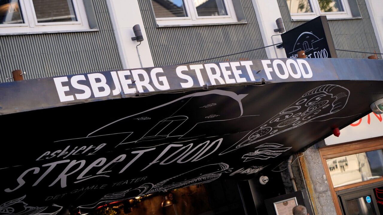 Esbjerg Street Foods facade mod Kongensgade. Foto: Fjodor Pedersen.