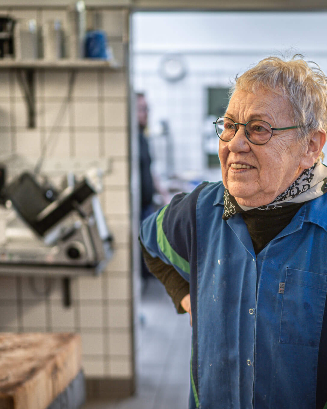 80-årige Ruth Mortensen havde 50 års jubilæum i Favorittens Smørrebrød sidste år. Heraf de 48 som ejer. Foto. Fjodor Pedersen.
