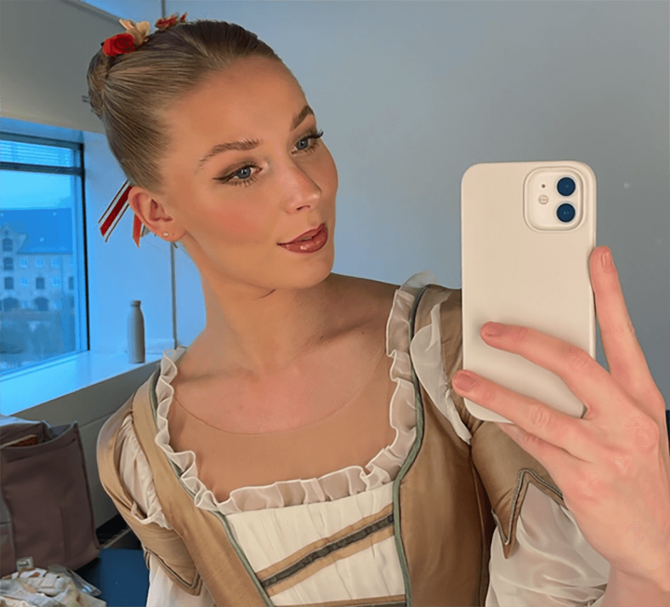 Den unge balletdanser glæder sig til at danse i hjembyen. Privatfoto.