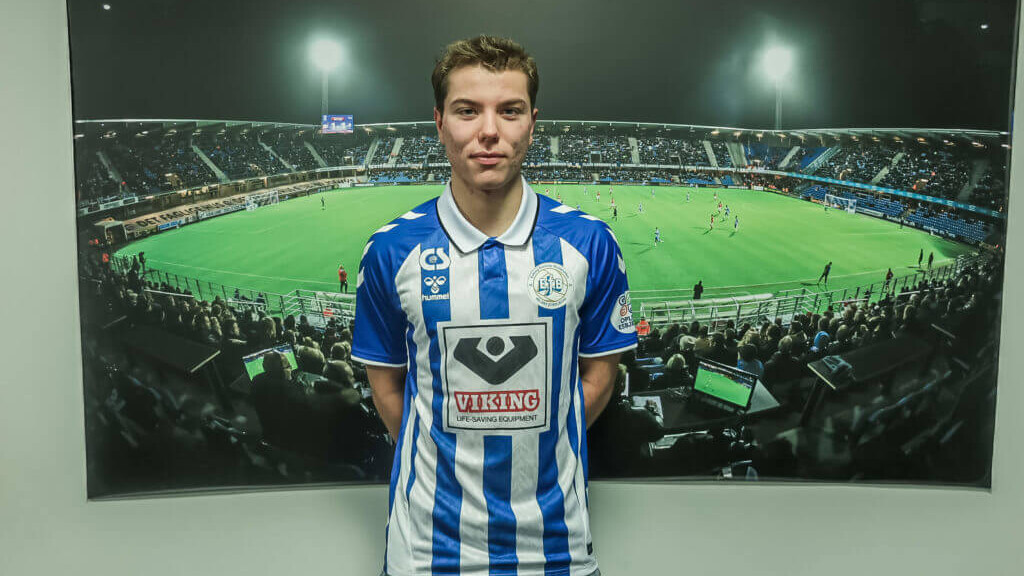 Nicolai Blicher vender hjem til EfB. Pressefoto.