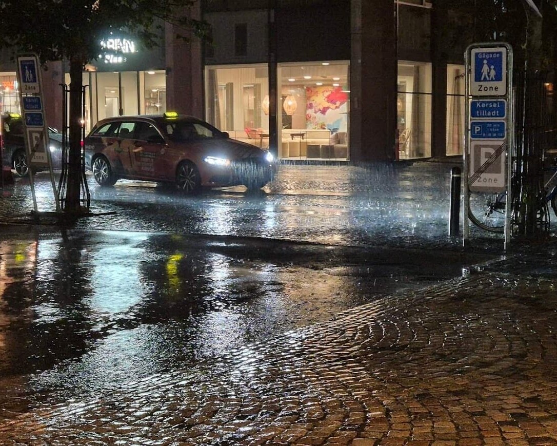 Foto fra Torvegade den pågældende dag. Arkivfoto: Peter Langwithz Smith.