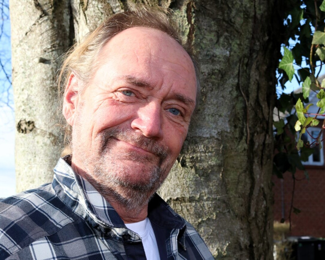 Jesper Schwartz har optrådt i et utal af shows og revyer. Nu spiller han for første gang med i en teaterforestilling i 7-kanten. PR-foto.