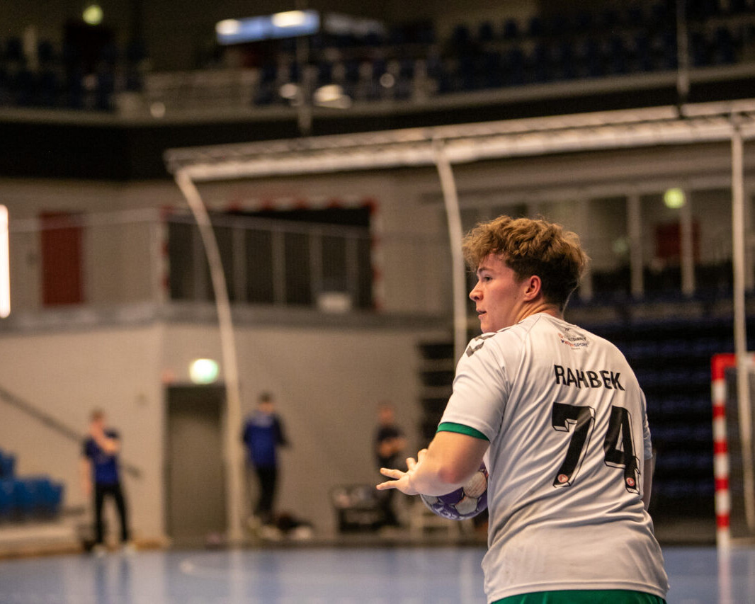 19-årige Mads Rahbek trænede for første gang med Ribe-Esbjerg HH's ligahold. Foto: Johnny Tauman.
