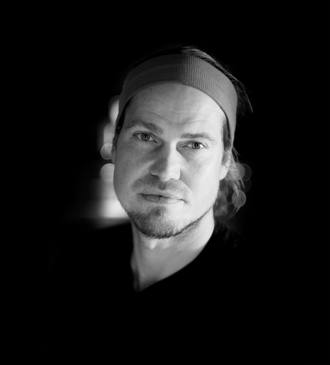 Rasmus Madsen og resten af Madsen Band giver koncert på Suset Festival i Esbjerg til august. Pressefoto.