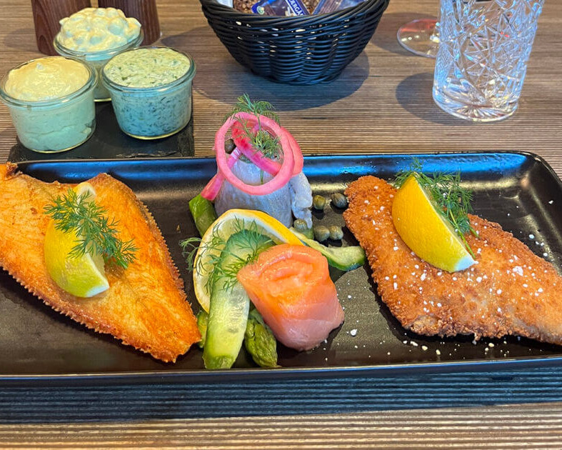 Café J går i fisk. PR-foto.