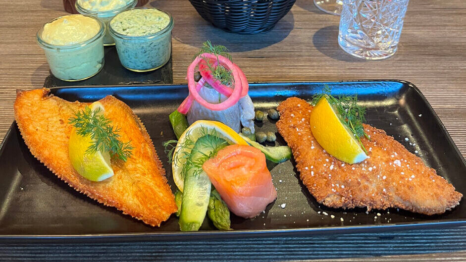 Café J går i fisk. PR-foto.