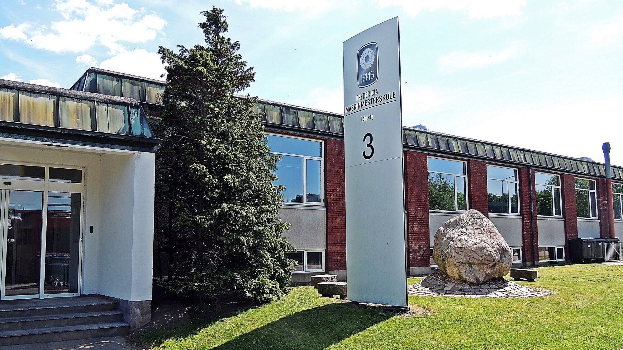Fredericia Maskinmesterskole på Niels Bohrs Vej i Esbjerg.