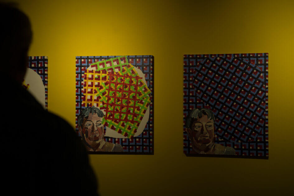 Inge Ellegaard: Billeddomino, Esbjerg Kunstmuseum, fernisering 21. marts 2025. Foto: Fjodor Pedersen.