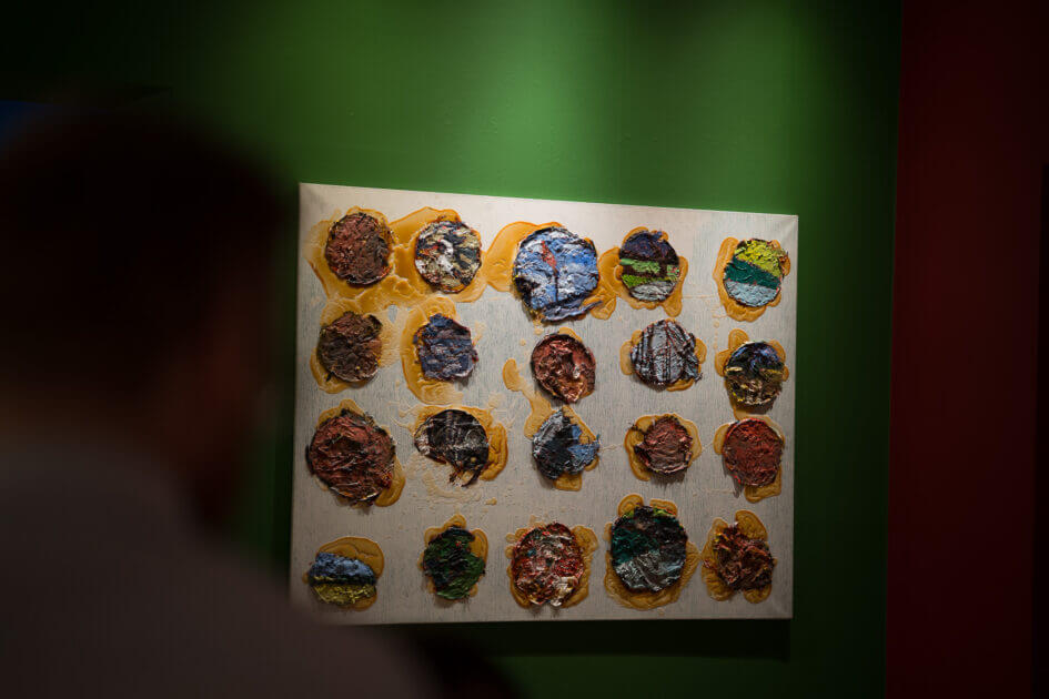 Inge Ellegaard: Billeddomino, Esbjerg Kunstmuseum, fernisering 21. marts 2025. Foto: Fjodor Pedersen.