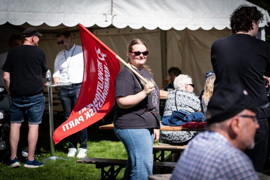 Generationer og holdninger mødtes til fælles kamp- og festdag i Gryden. Foto: Fjodor Pedersen.