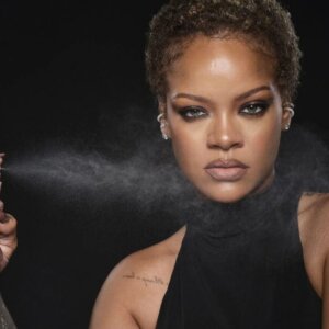 Spray fra Fenty Beauty. Pressefoto.