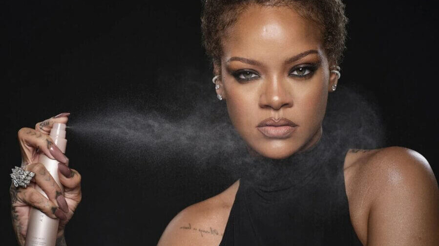 Spray fra Fenty Beauty. Pressefoto.