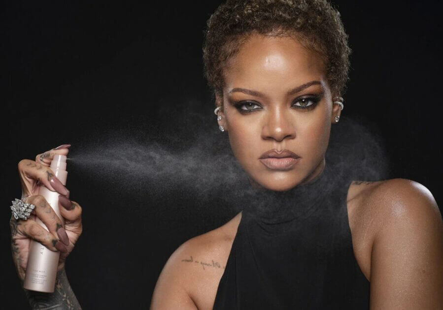 Spray fra Fenty Beauty. Pressefoto.
