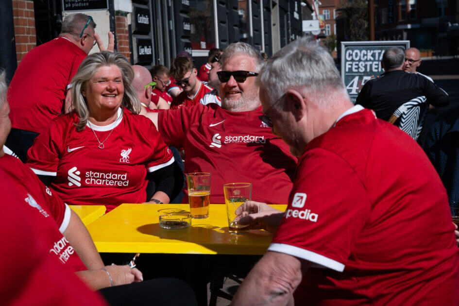 Ved at være medlem af Red Men Family opnås forskellige rabatter på alt fra rejser til trøjer - og øl. Foto: Fjodor Pedersen.