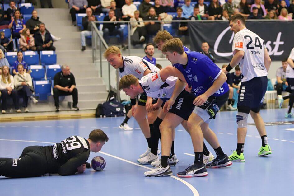 Harpiks bremsede bolden. Foto: Johnny Tauman.