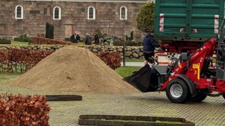 Alle er velkomne, når Bryndum-gravene fra vikingetiden indvies.