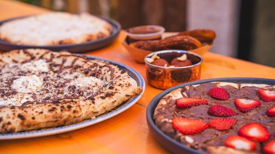 Dolce Pizza, churros med chokolade og andet mundgodt. PR-foto.