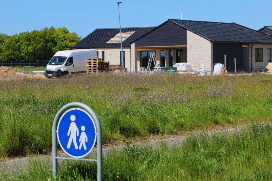 Der bliver både storparceller og rækkehuse i området. Foto: Johnny Tauman.