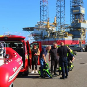 Øvelsen foregik med udsigt til platformen, der for tiden ligger i havnen. Foto: Johnny Tauman.