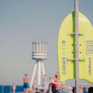 Otte LifeBoards opsættes i den kommende tid ved lokale strande ved Esbjerg. PR-foto.