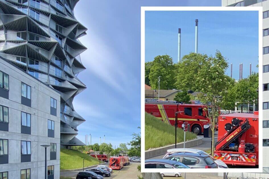 Sydvestjysk Brandvæsen øvede sig i højhuskonceptet mandag formiddag. Fotos: Johnny Tauman.