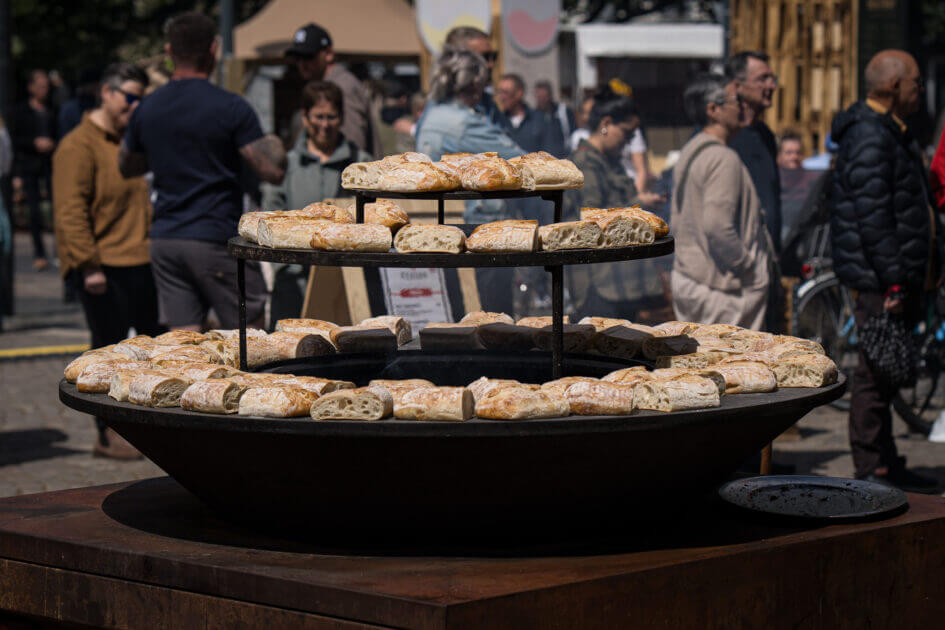 Spis lige brød til ... Foto: Fjodor Pedersen.