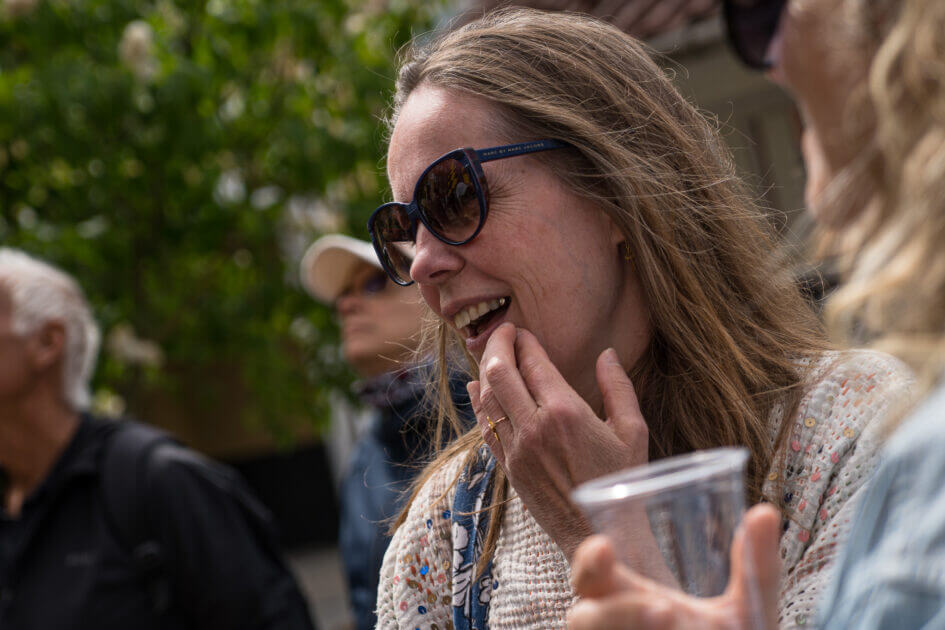 Sofie Jansen, direktør på Fanø Bryghus, som flere gange har arbejdet sammen med Galleri Grisk om deres årlige Øl- og kunstnerfestival. Foto: Fjodor Pedersen.