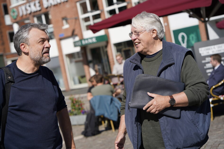Mikkel Ammitzbøll, SF, i samtale med Claus Madsen. Foto: Fjodor Pedersen.
