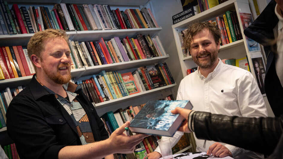 Kristian Bach og Kenneth Kirkeby har sammen skrevet de tre bøger om Sam Francisco. Foto: Fjodor Pedersen.