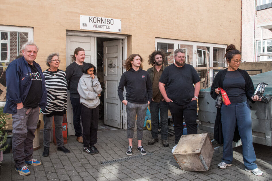Brugere og ansatte hos Korn 180, der hører under KFUM's sociale arbejde, har nu kaffe nok det i den næste tid. Foto: EsbjergLiv.dk