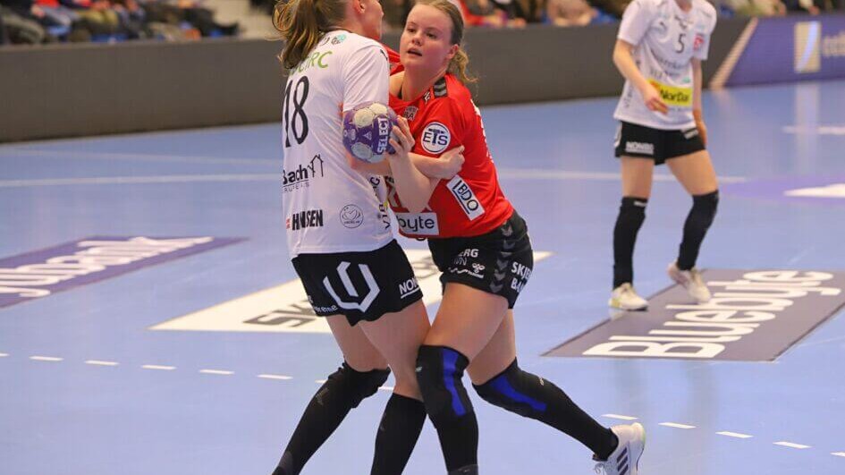 Sara Hansson i infight. Arivfoto: Johnny Tauman.