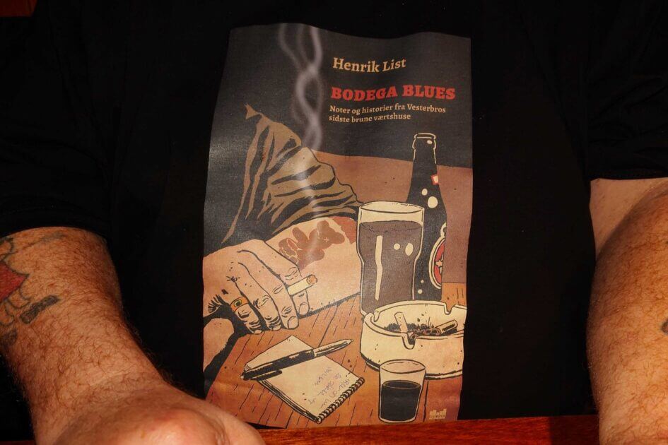 Henrik List udgav i 2019 bogen "Bodega Blues - noter og historier fra Vesterbros sidste brune værtshuse". Læs mere HER.
