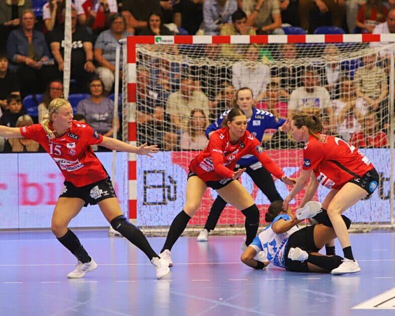 Team Esbjerg i defensiv aktion. Foto: Johnny Tauman.
