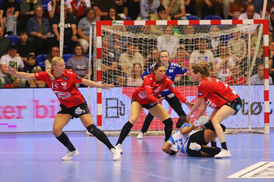 Team Esbjerg i defensiv aktion. Foto: Johnny Tauman.