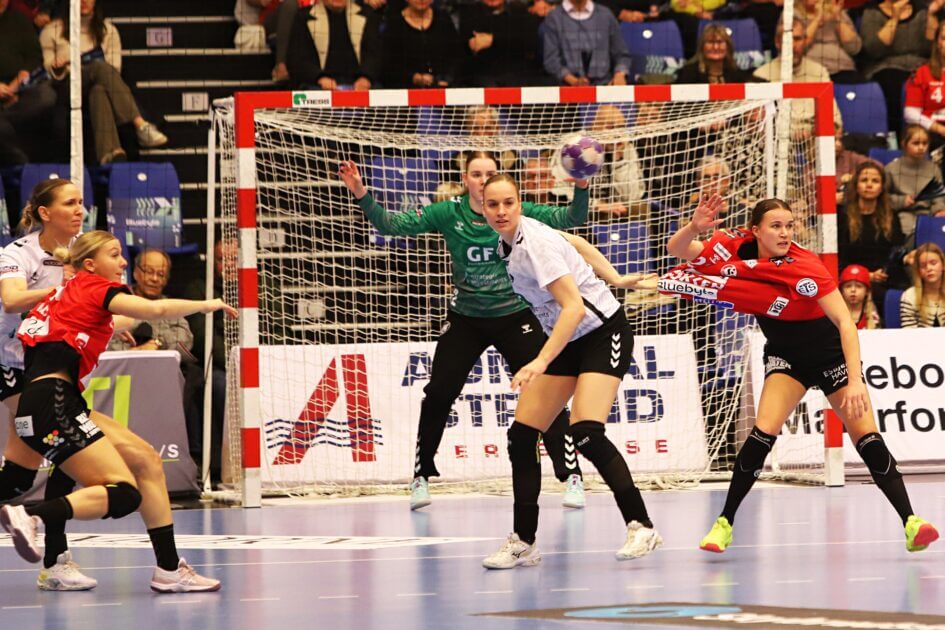 Alle kneb gælder ... Arkivfoto: Johnny Tauman.