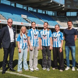 Fra venstre ses: Kristian Kamp, Allan L. Agerholm, Emma Kamp, Julie Dinesen, Emma Vermehren, Bjørk Birgertoft, Rasmus Lundager og Jacob Haag. Pressefoto: EfB.