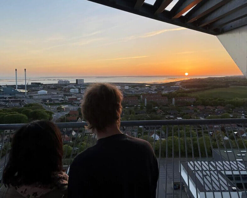 Fra altanen på Plates har man en ret unik udsigt. PR-foto.