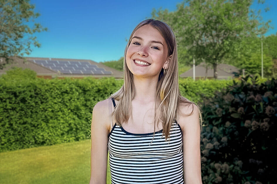 14-årige Emma Fjord Bygballe spiller hovedrollen Sirena. Foto: Mai Møller Christensen.