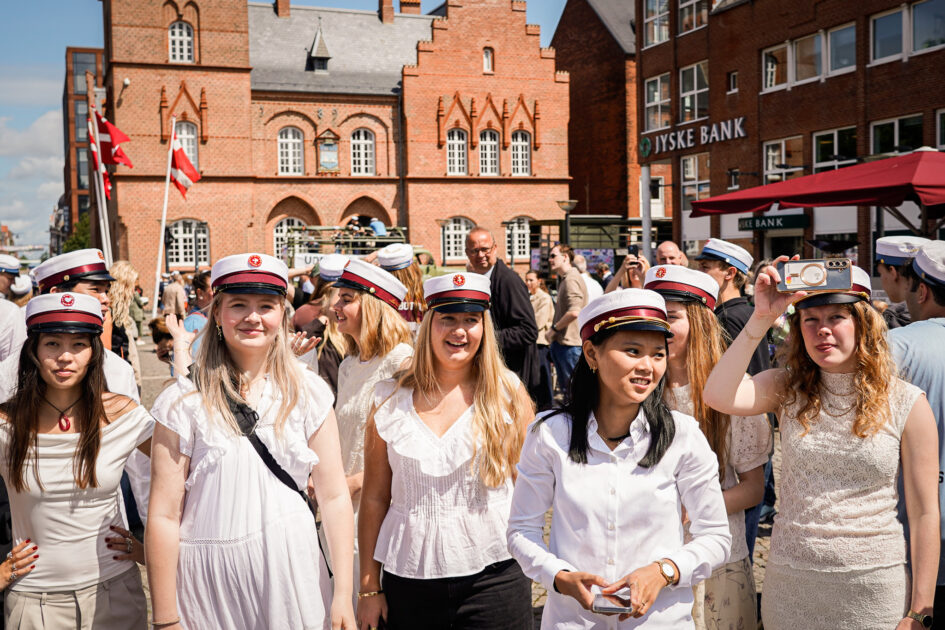 Studenter på Torvet, Esbjerg 2025. Foto: Fjodor Pedersen.