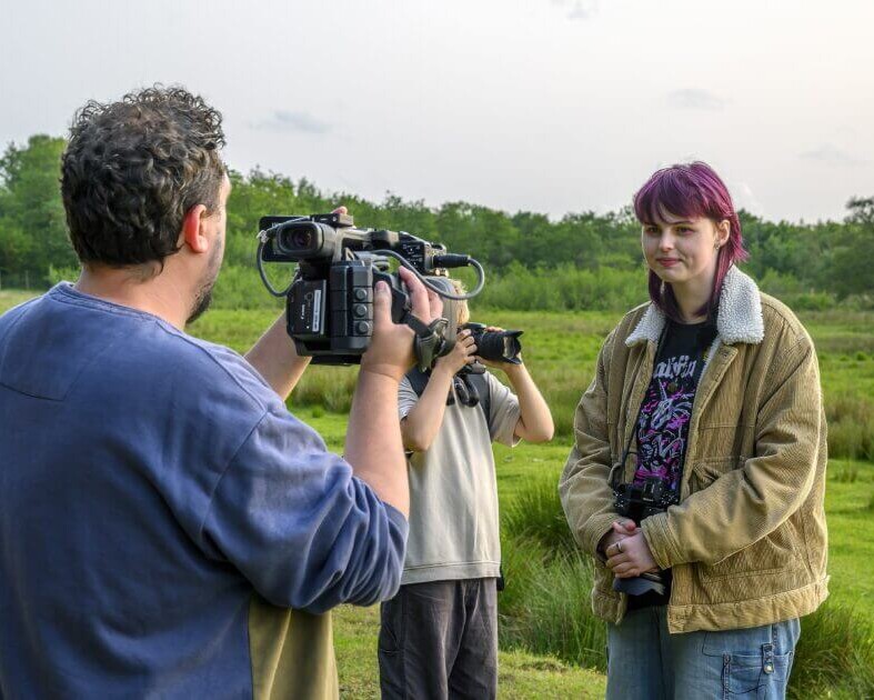 De unge sætter i videoer på sociale medier ord på, hvad deres deltagelse i gruppen betyder. Foto: Esbjerg Fotoklub.